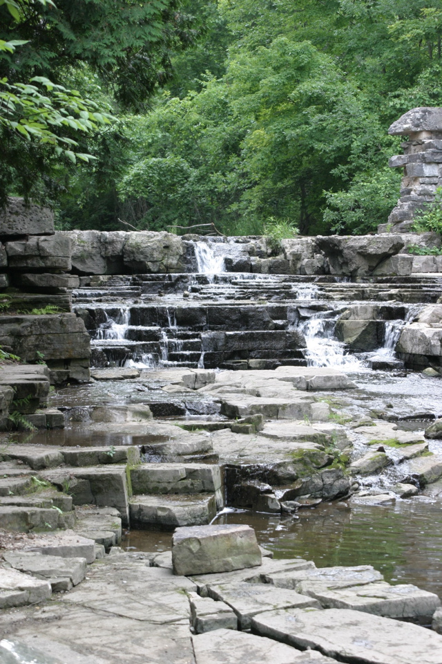 Waterfall (vertcl)